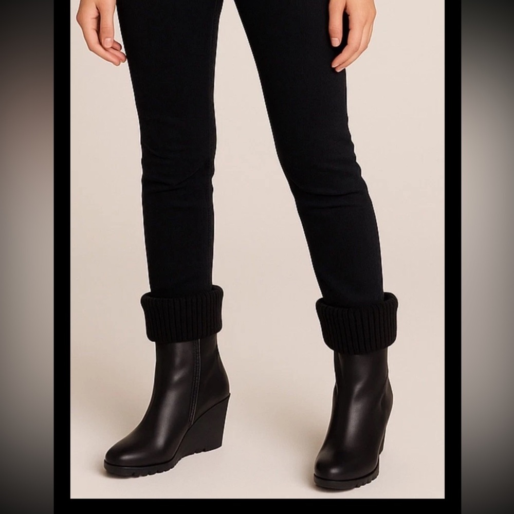 Donald J. Pliner Black Heeled Boots with Knit Cuff Sindie size 7